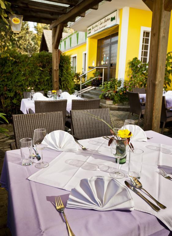 Gasthof "Zur Bahn" Bed & Breakfast Lassnitzhoehe Bagian luar foto