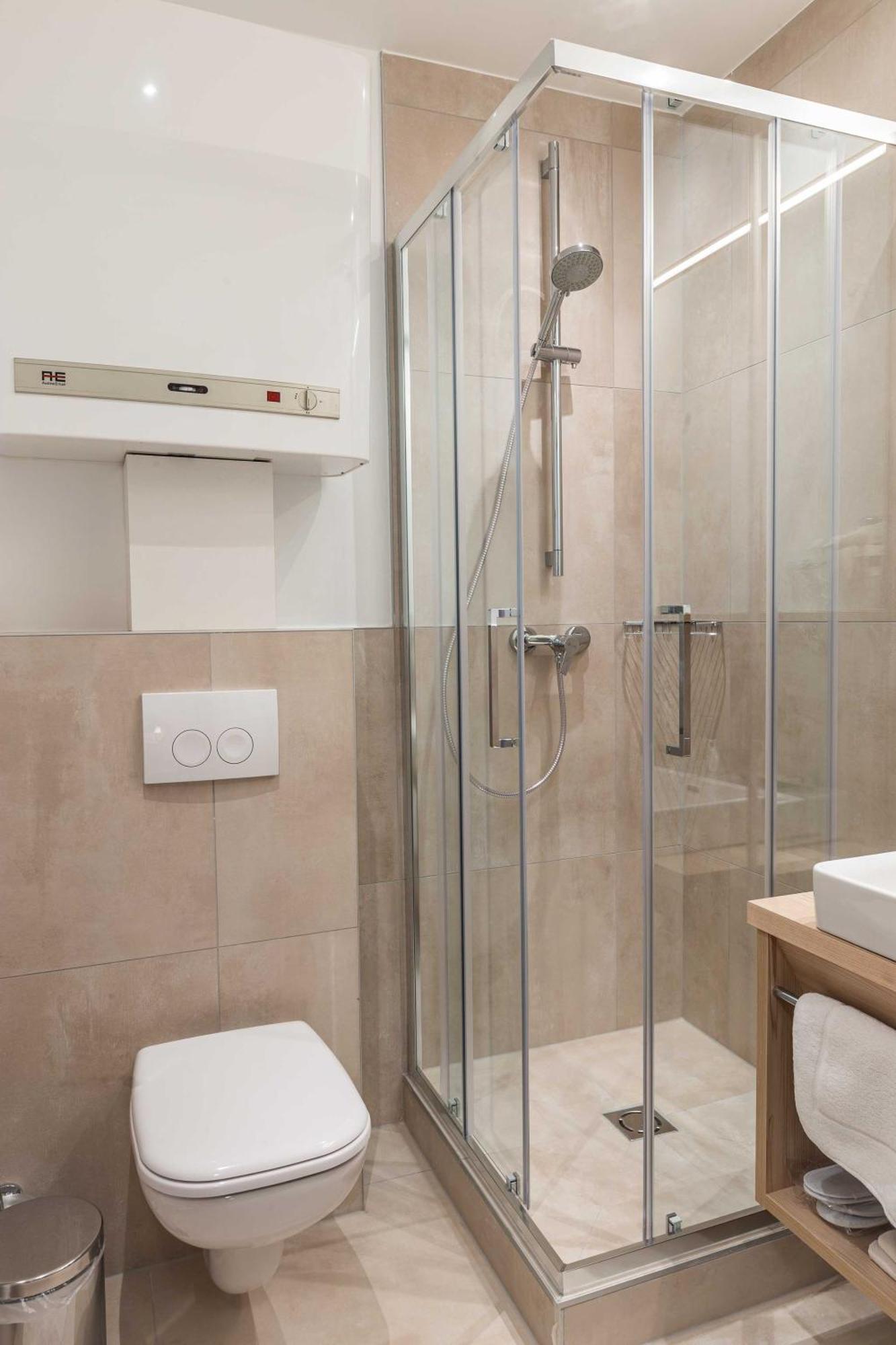 Gasthof "Zur Bahn" Bed & Breakfast Lassnitzhoehe Bagian luar foto