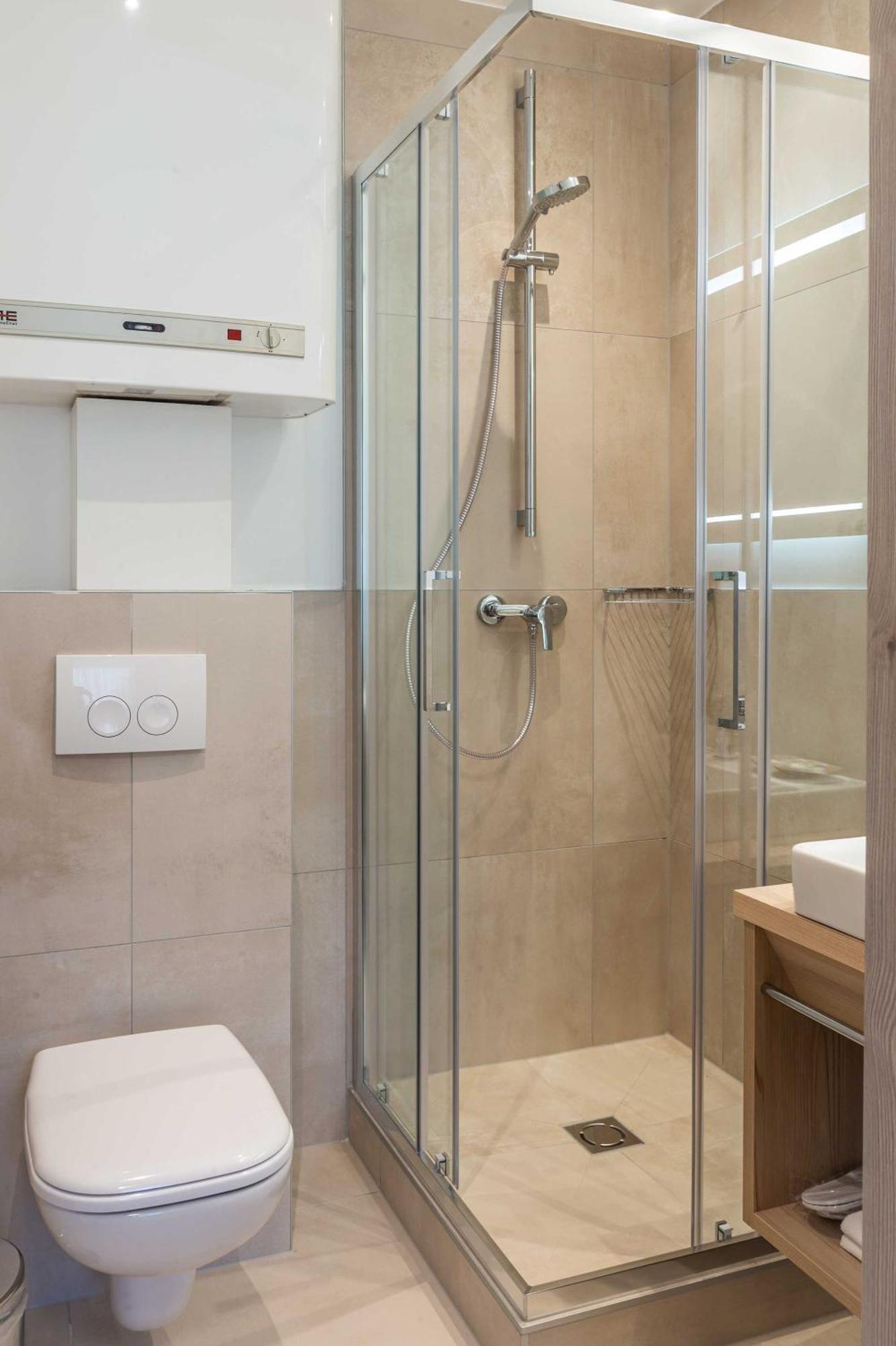 Gasthof "Zur Bahn" Bed & Breakfast Lassnitzhoehe Bagian luar foto