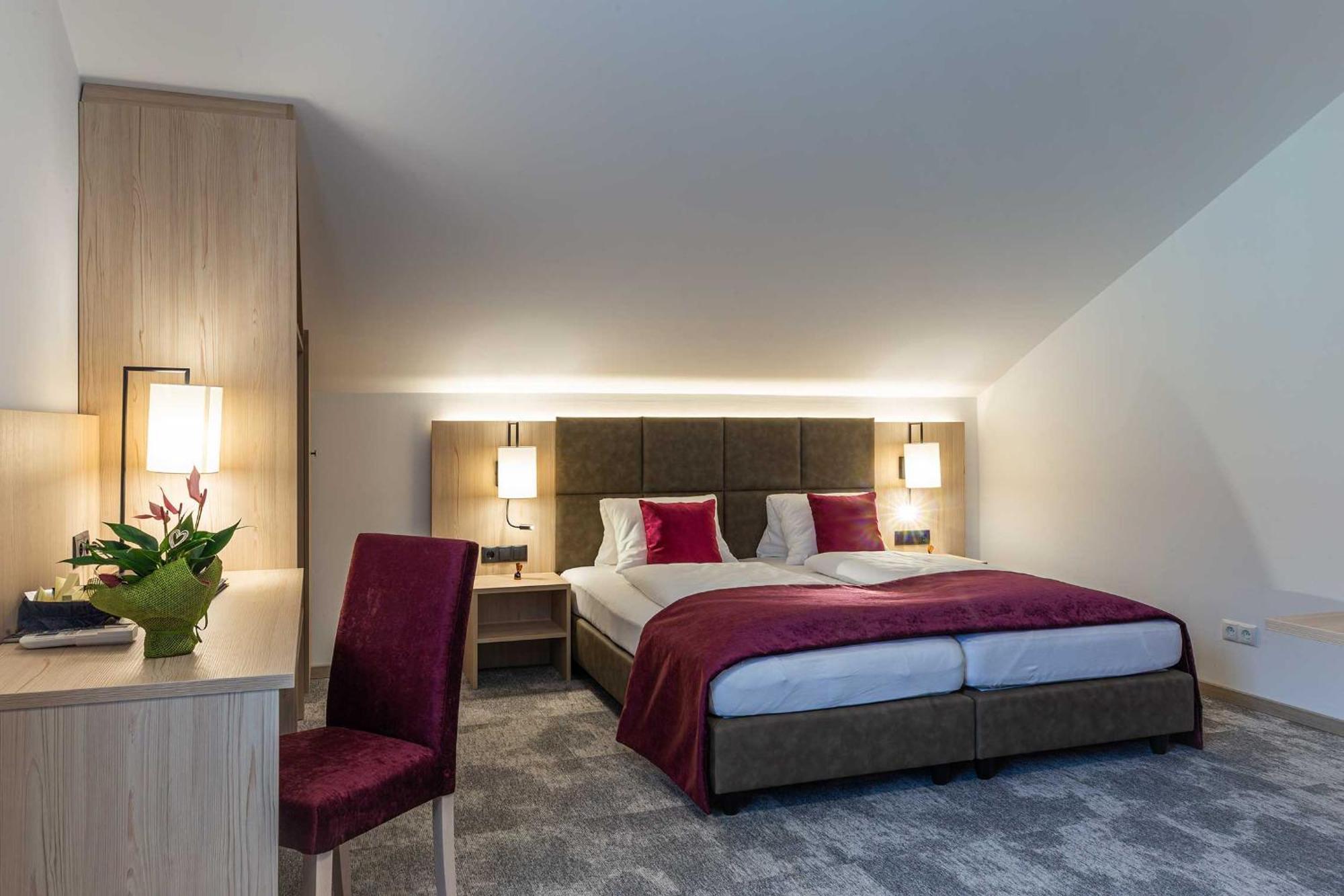 Gasthof "Zur Bahn" Bed & Breakfast Lassnitzhoehe Bagian luar foto